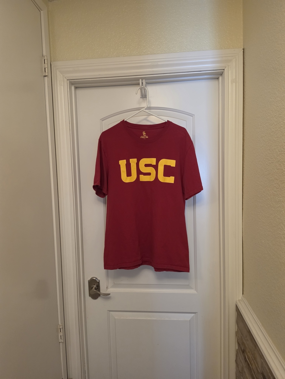 USC Cardinal & Gold Crewneck Tee. Large Size.